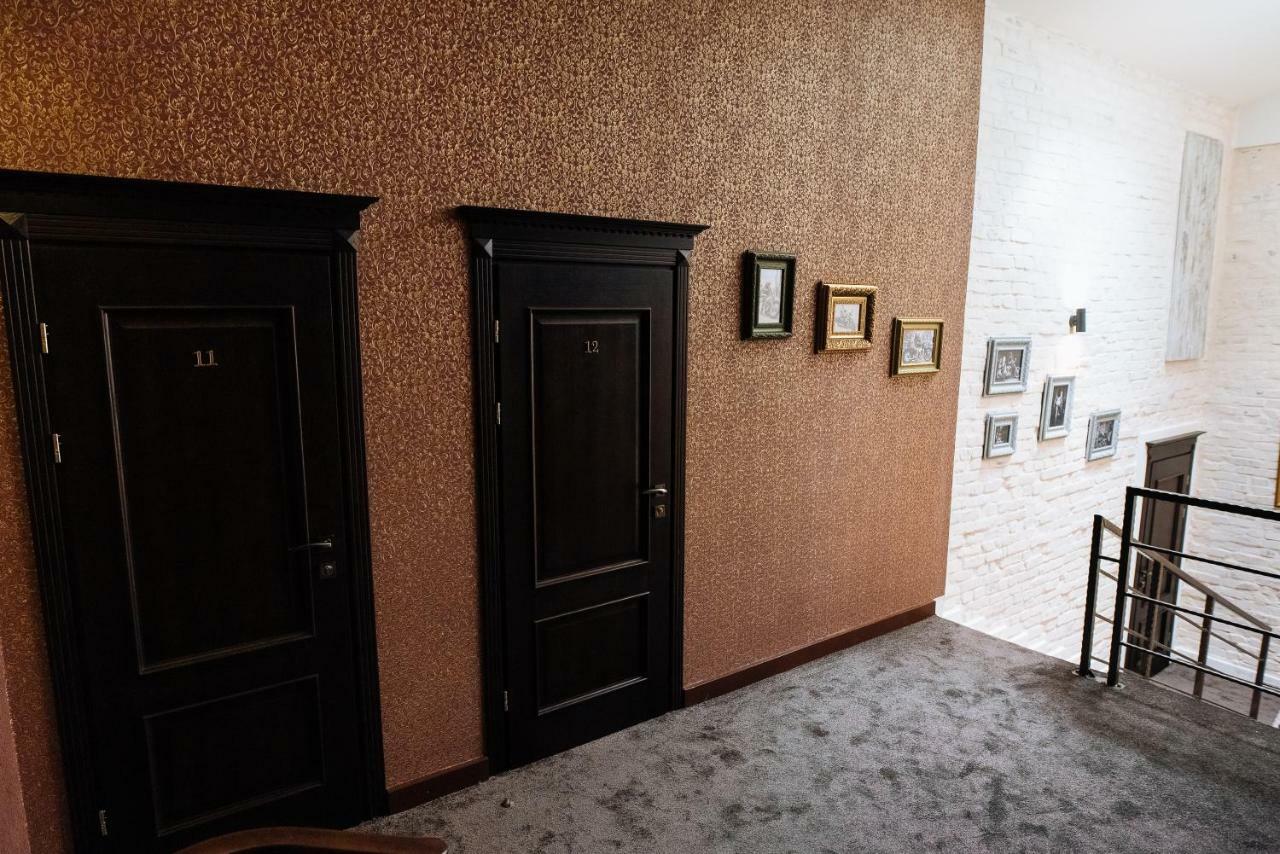 Clubhouse Hotel Ivano Frankivsk Bagian luar foto