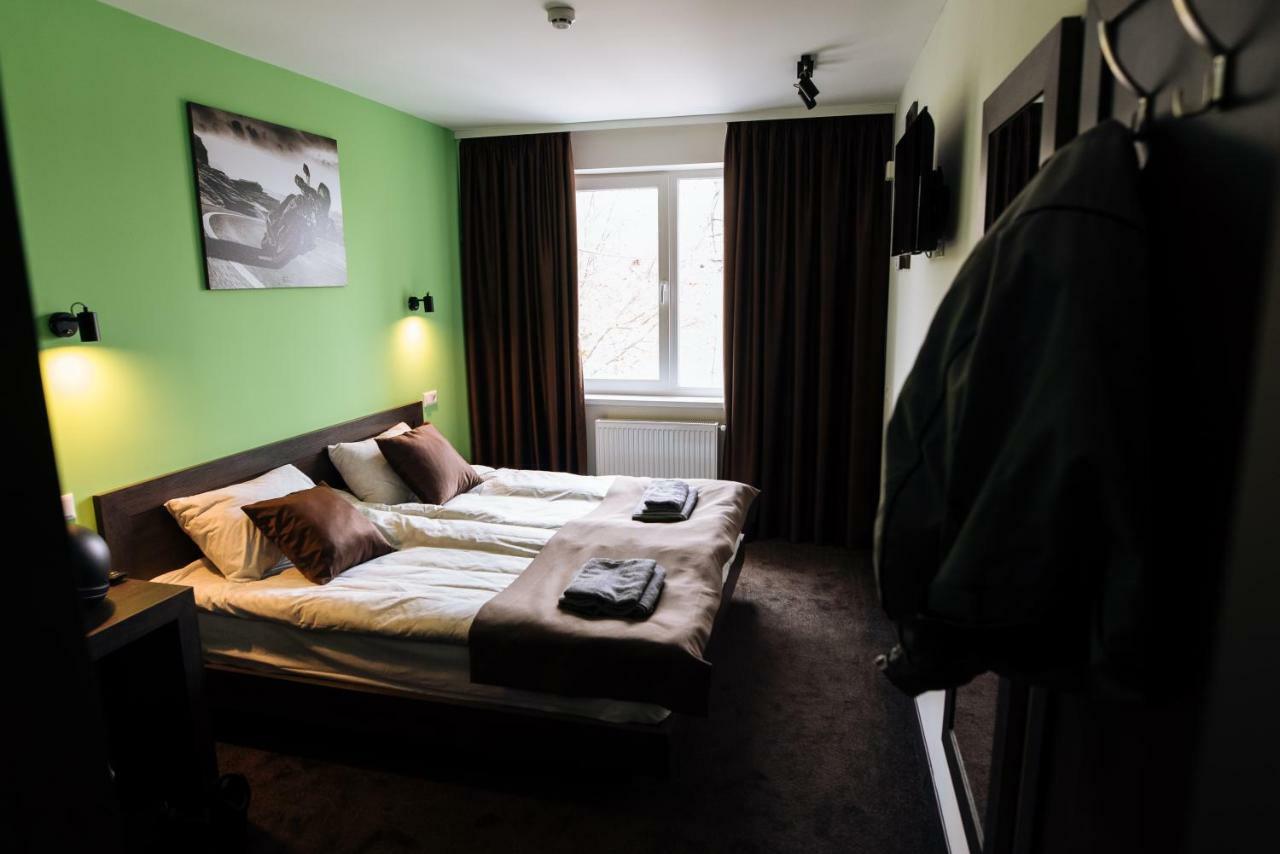 Clubhouse Hotel Ivano Frankivsk Bagian luar foto