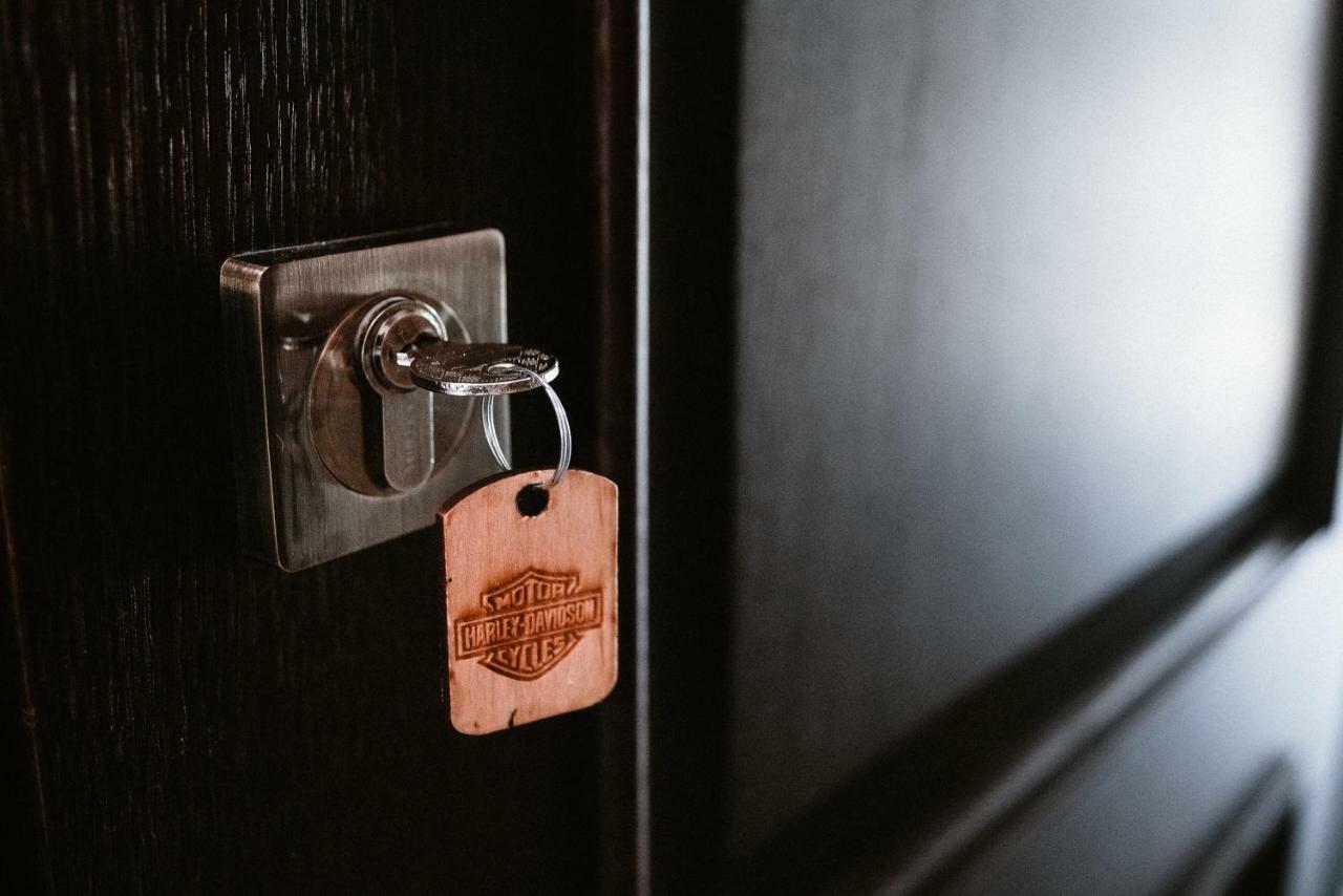 Clubhouse Hotel Ivano Frankivsk Bagian luar foto